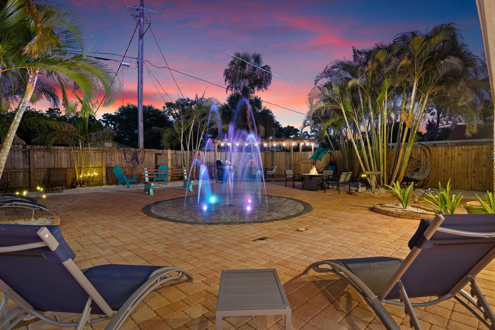 Coastal Villa W Amazing Courtyard - Splash Pad! Sarasota Exteriér fotografie