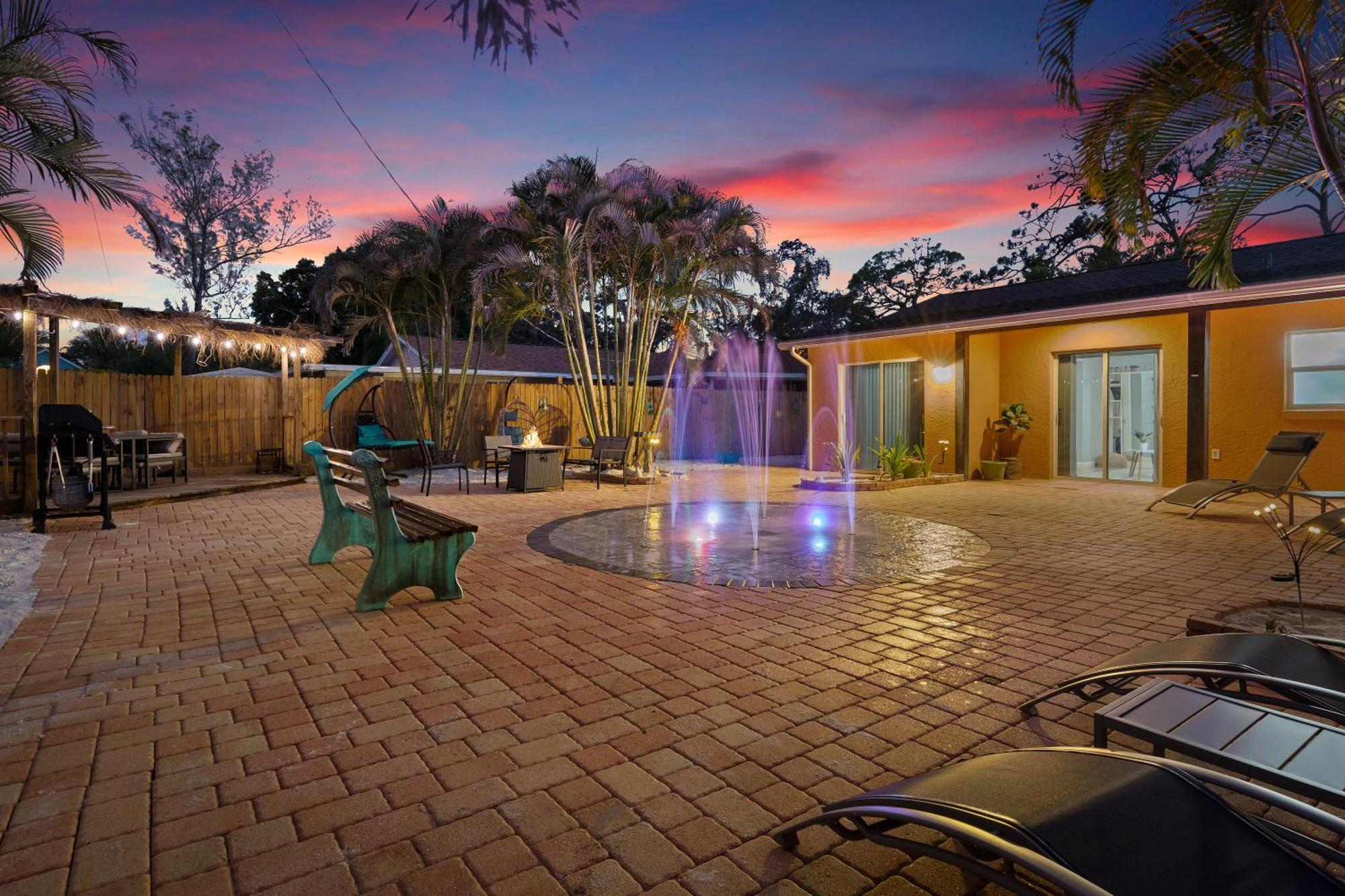 Coastal Villa W Amazing Courtyard - Splash Pad! Sarasota Exteriér fotografie