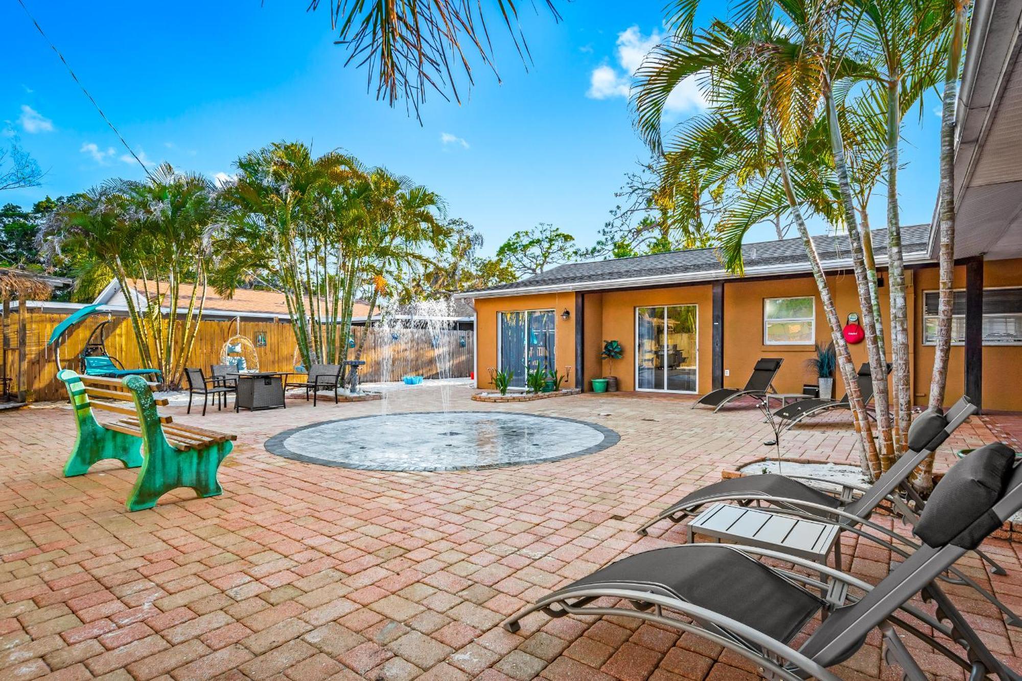 Coastal Villa W Amazing Courtyard - Splash Pad! Sarasota Exteriér fotografie